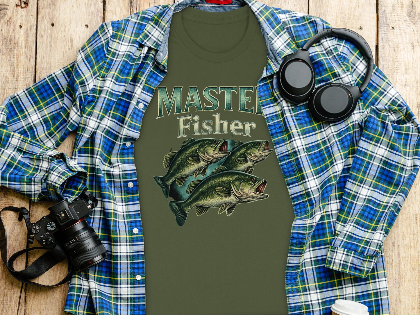 Master Fisher T-Shirt with Three Fish Printed product